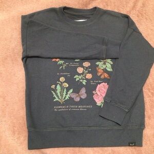 Abercrombie & Fitch Dark Gray Floral kids Sweatshirt size 7/8 NWOT
